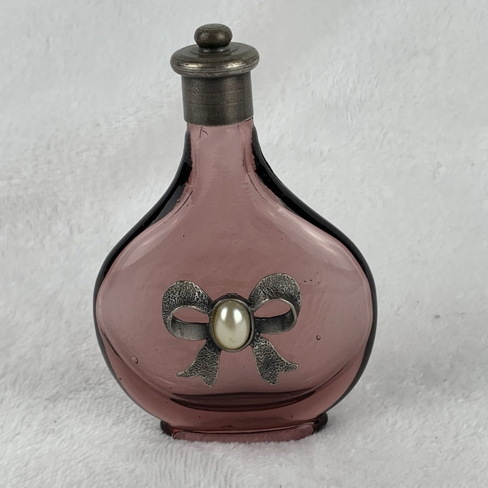 Vintage Perfume Bottle (empty) With Silver Tone & Pearl Bow Screw On Lid